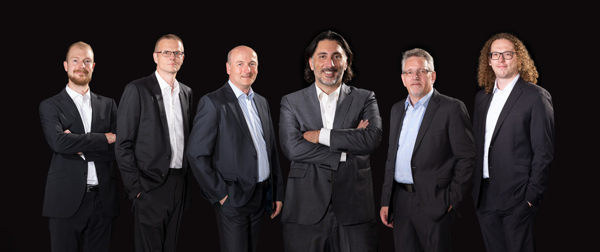 Group picture of the E+H Metrology management team: Jonas Schmidt,  Juergen Lang, Peter Michel, Daniel Raseghi, Heiko Rings, Sebastian Koenigsmann
